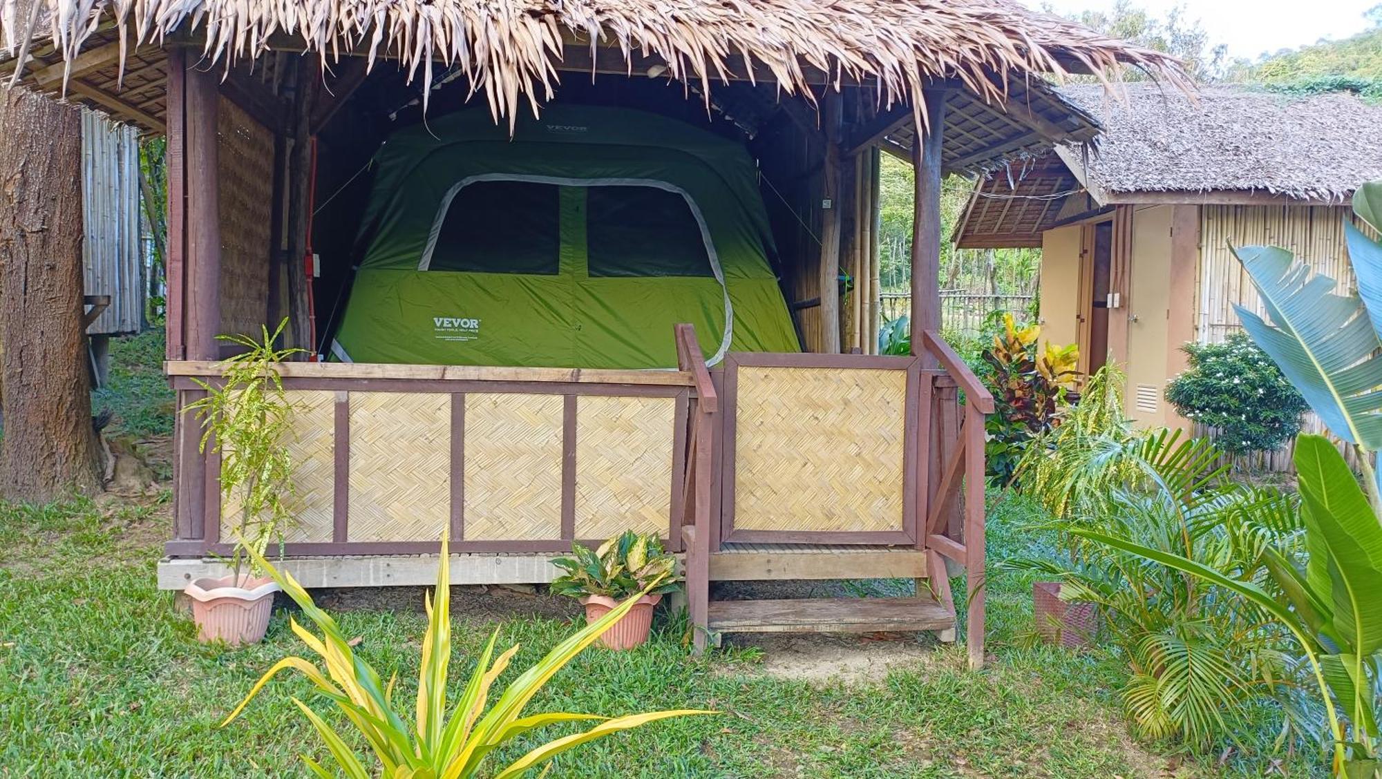 Tony'S Country Glamping With Chalet With Private Wash Room Accommodation El Nido Phòng bức ảnh